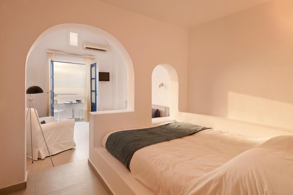 Regina Mare-adults Only Imerovigli (Santorini)