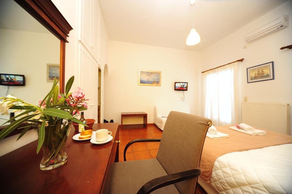 Solaris (adults Only) 3* Fira (Santorini)