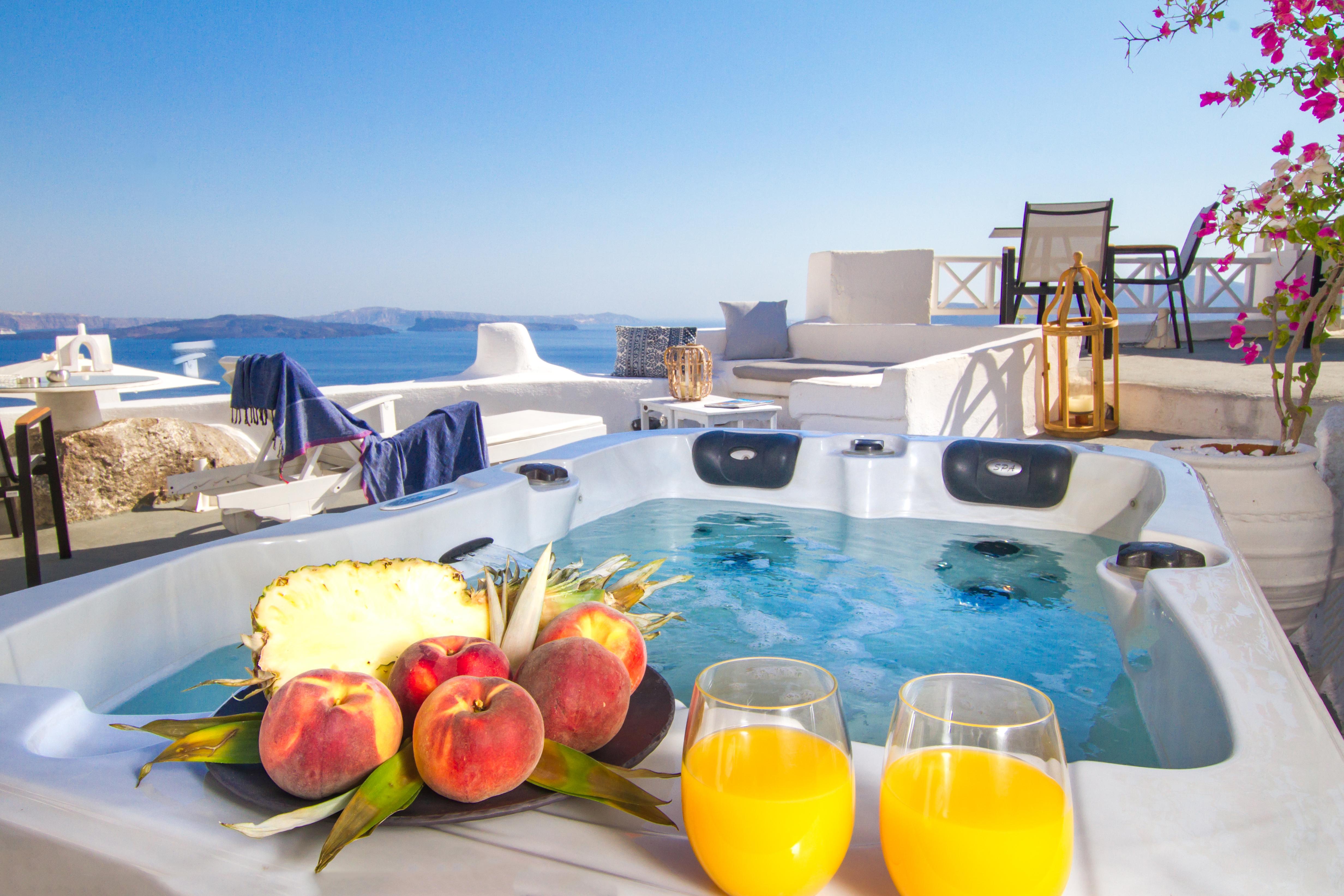 Alexander's Aparthotel 4*