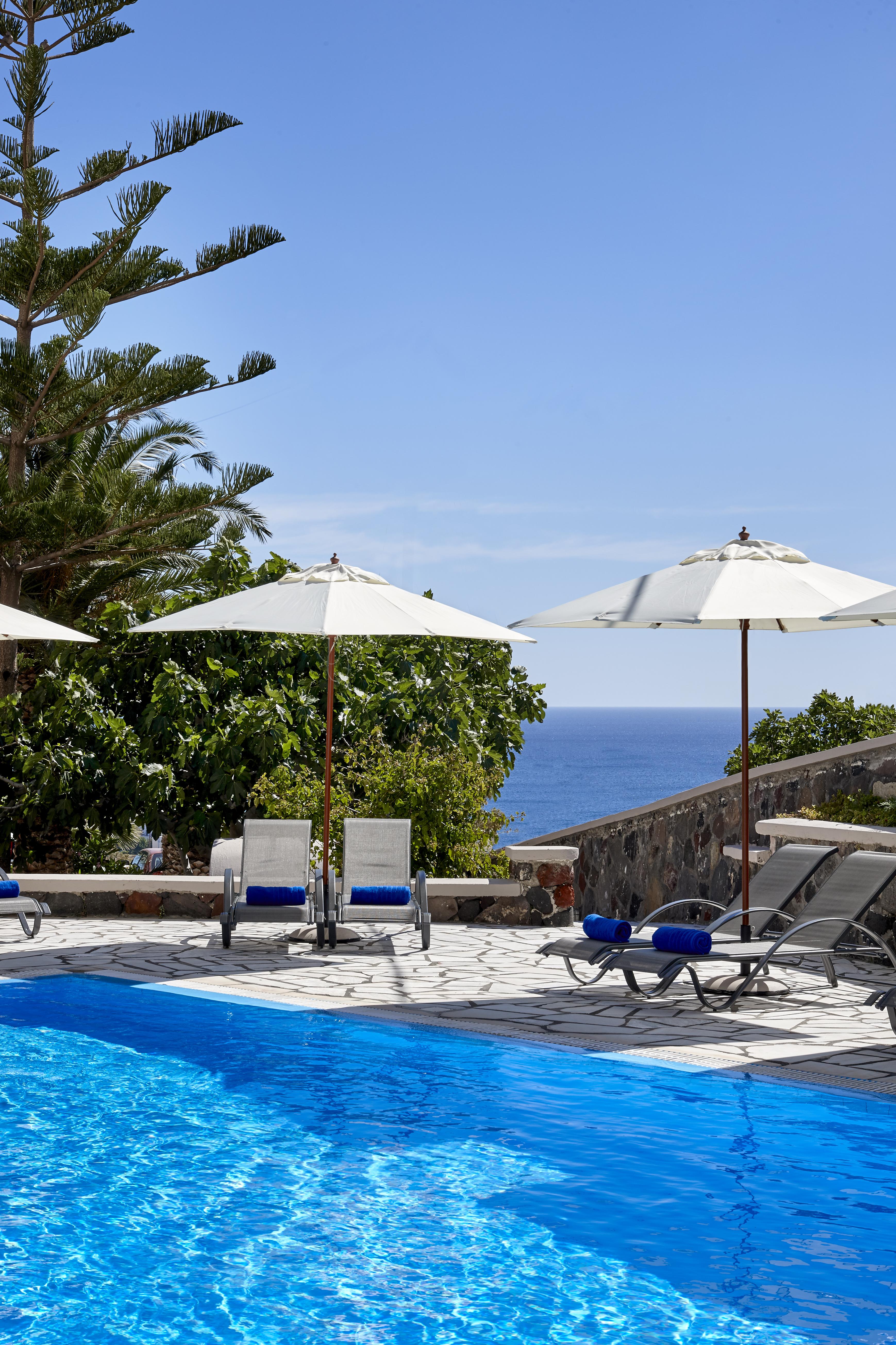 Hotel Terra Blue Santorini 3*