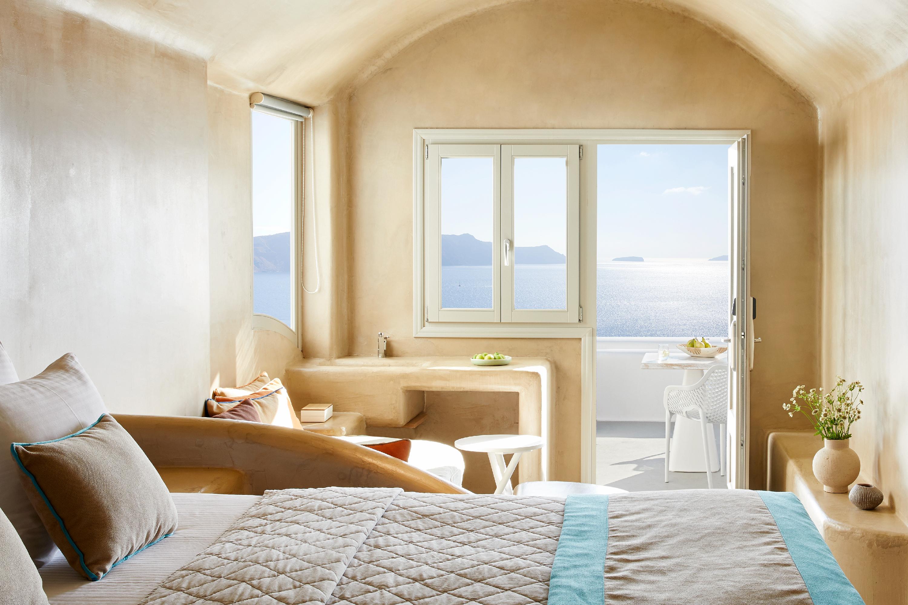 La Perla And - Adults Only 5*