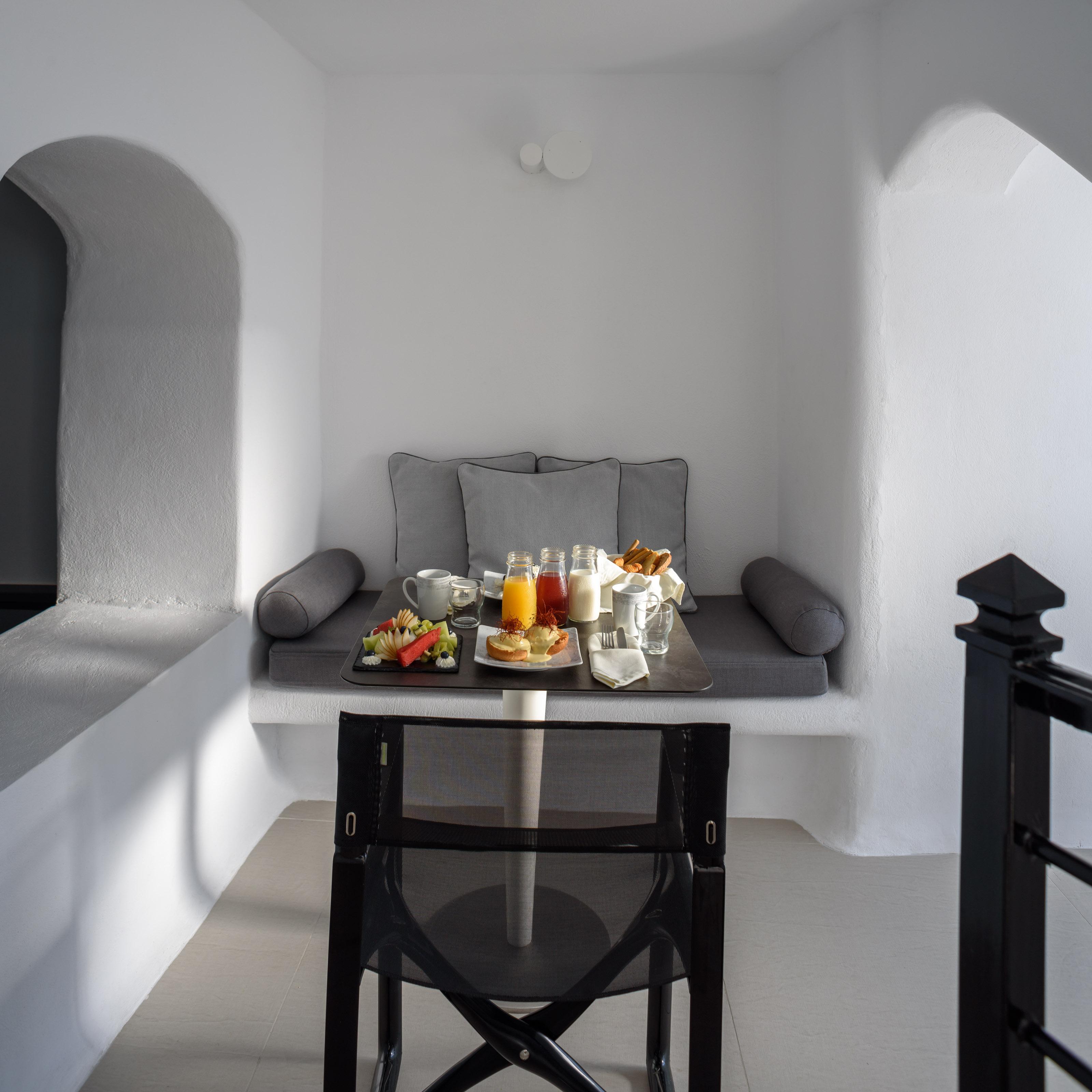 Nefeles Luxury 4* Fira (Santorini)
