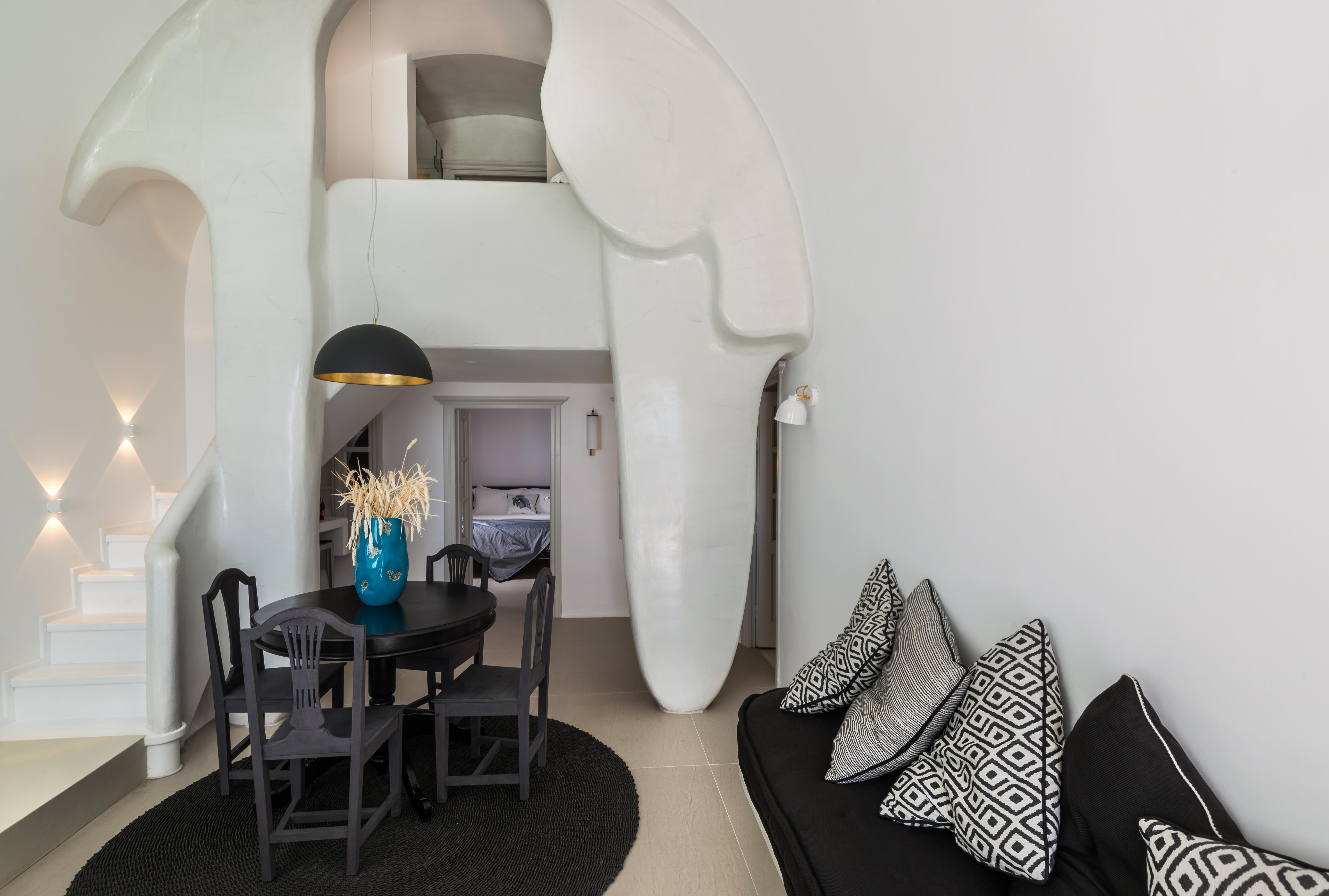 Nefeles Luxury Hotel 4*