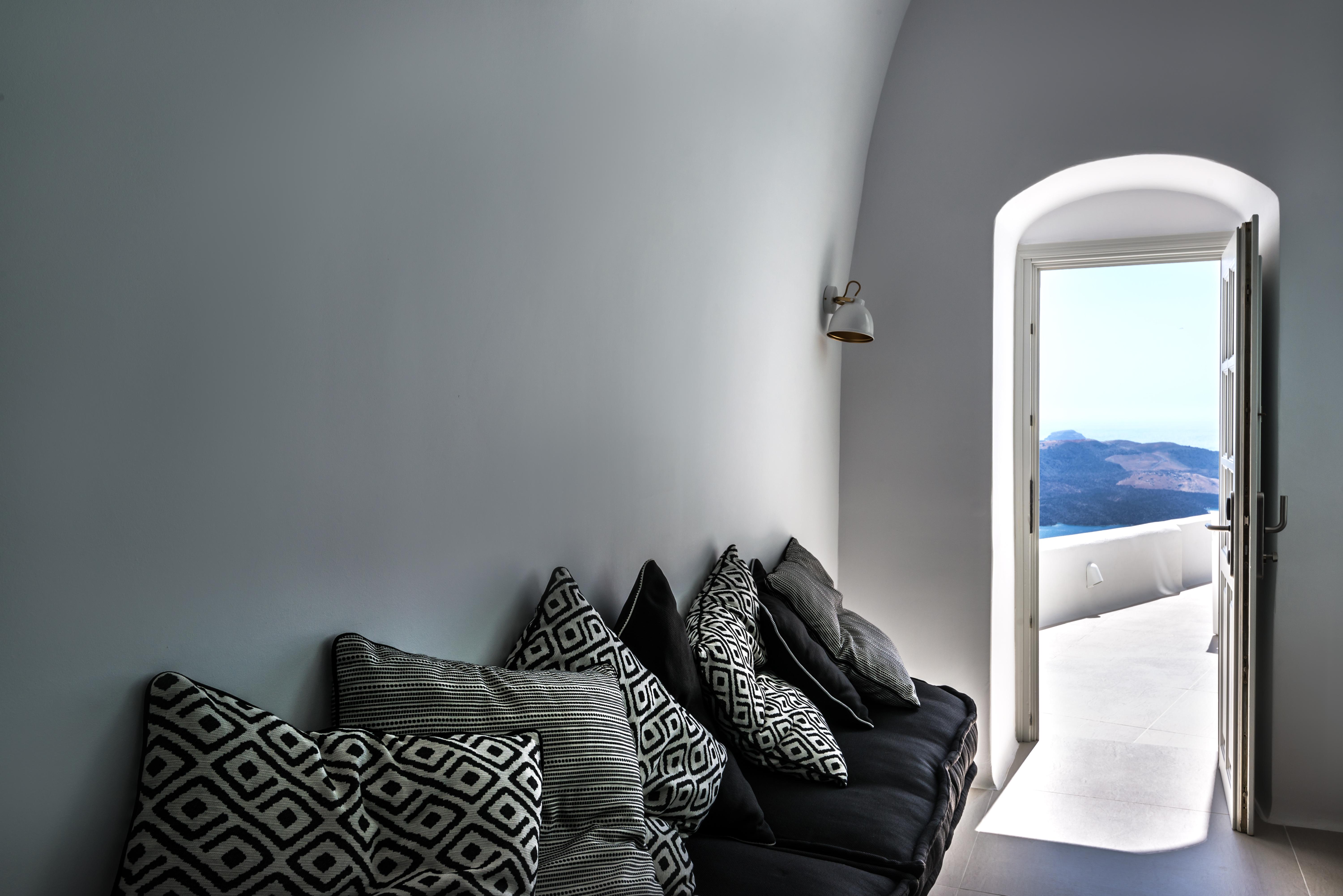 Nefeles Luxury Hotel