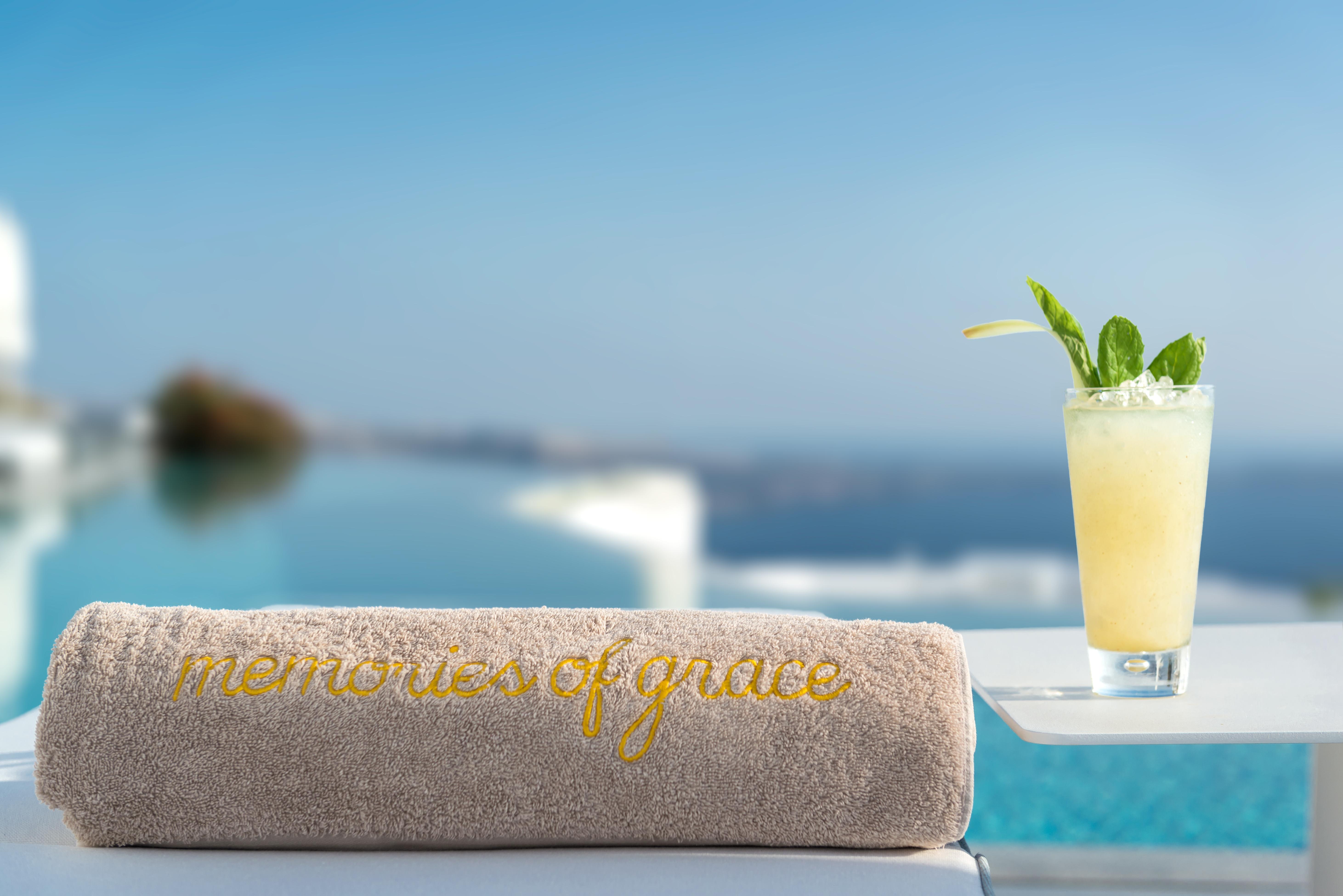 Hotel Grace Hotel, Collection