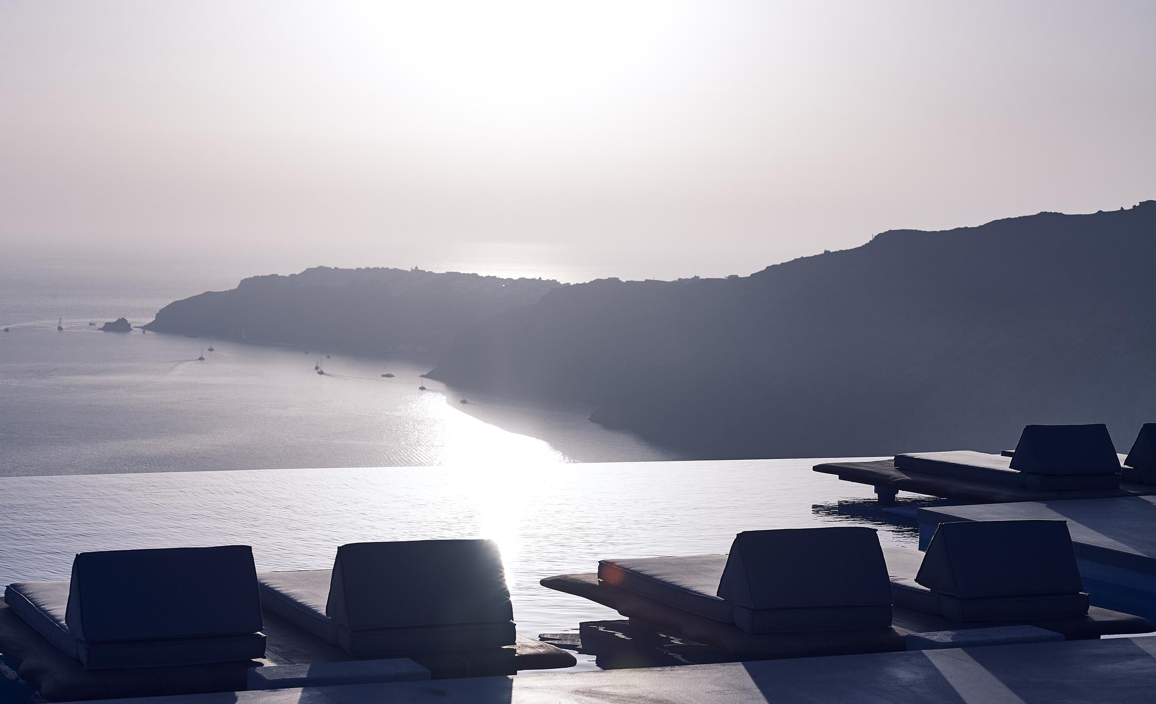 Cavo Tagoo Santorini Hotel