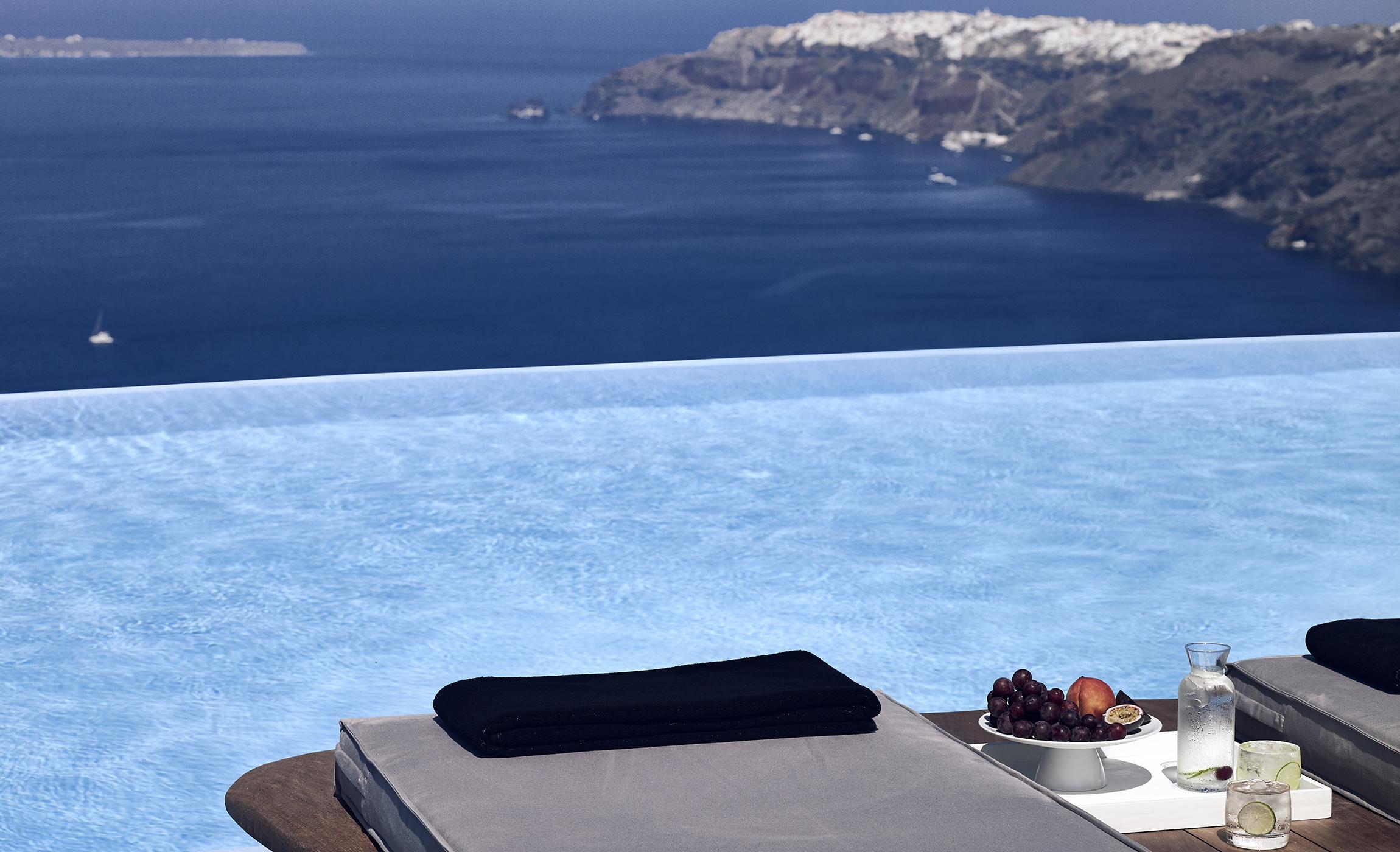 Cavo Tagoo Santorini Hotel 5*