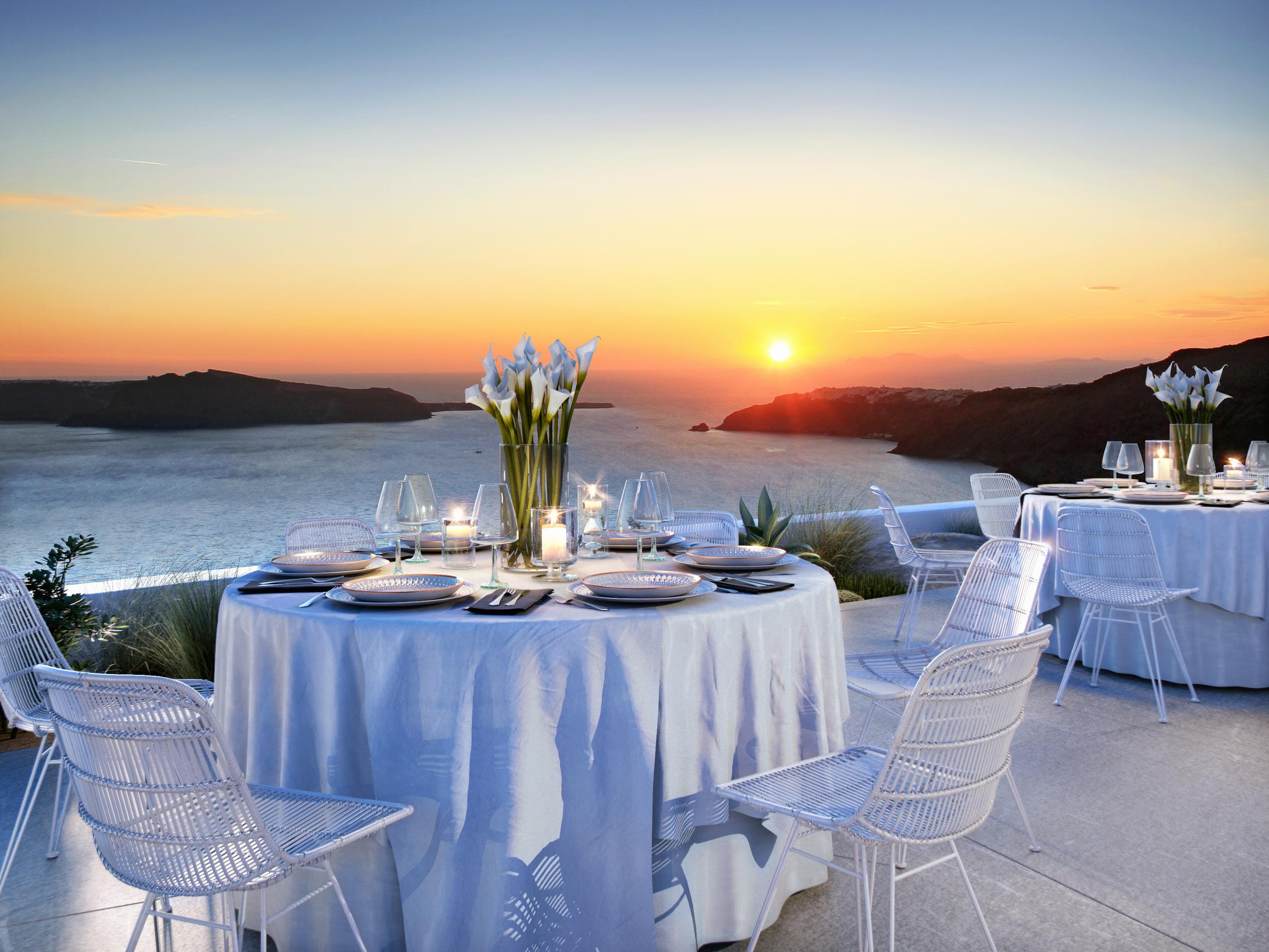 Cavo Tagoo Santorini Hotel