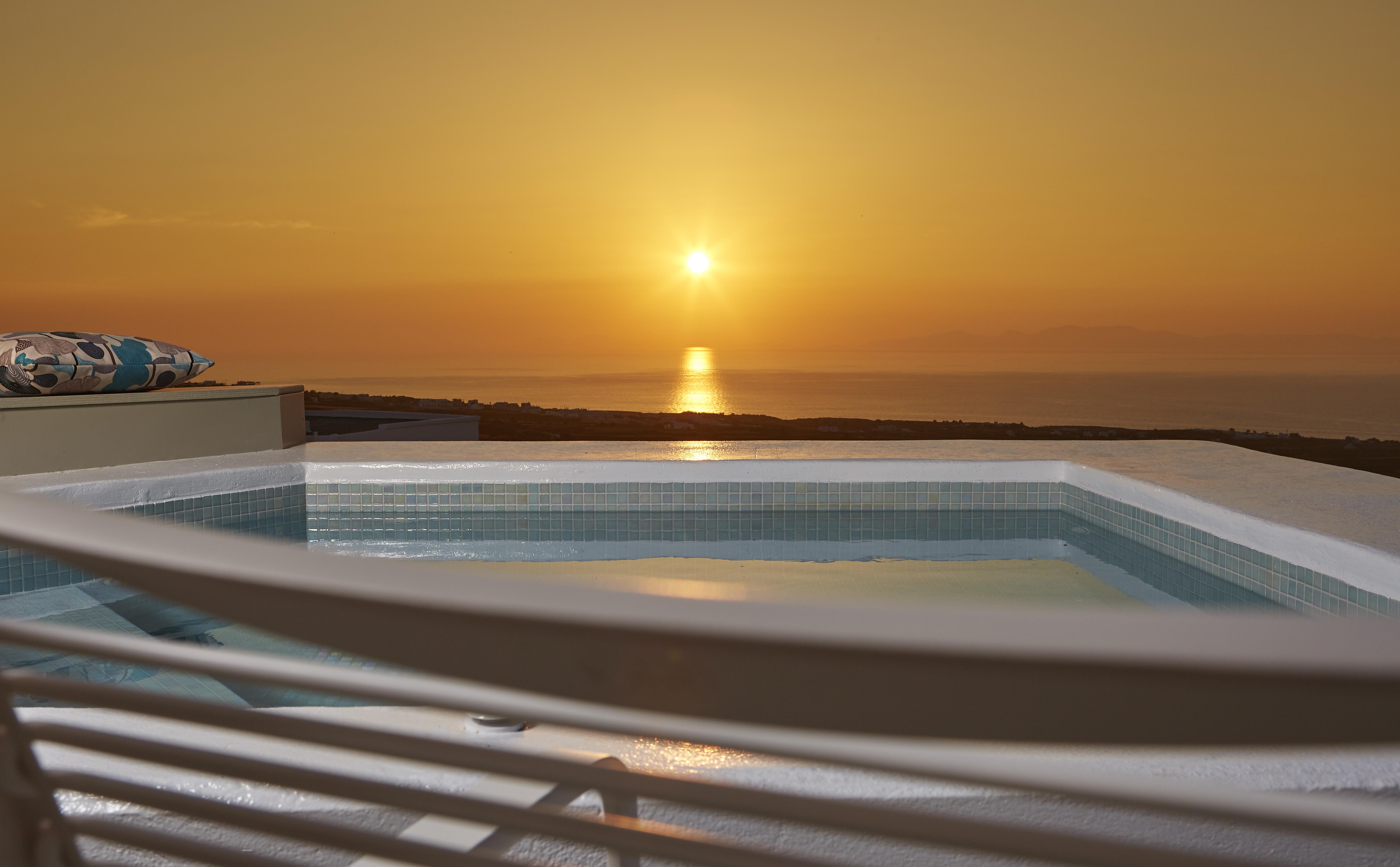 Aperanto Hotel Oia (Santorini)