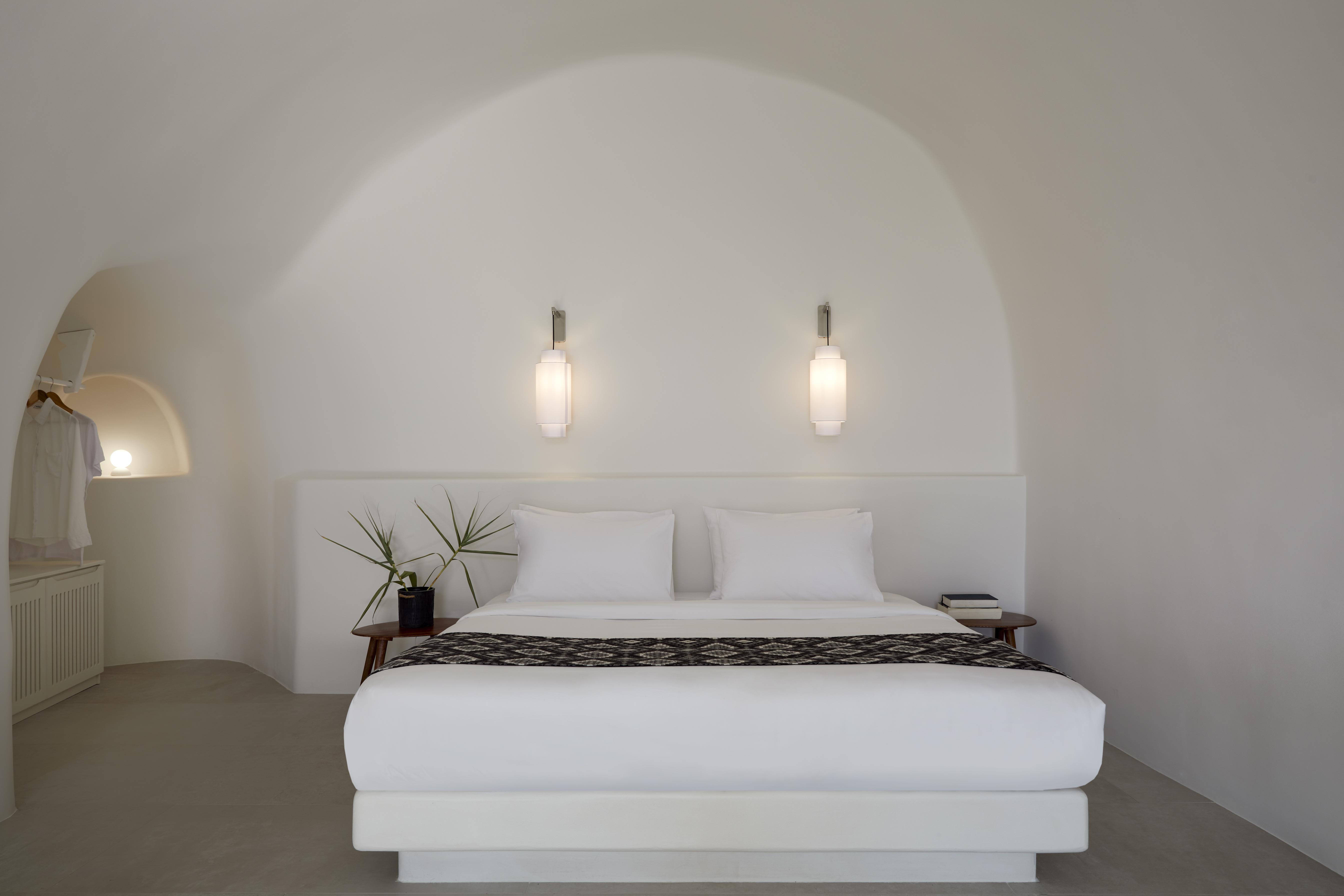 Elysian Santorini Hotel