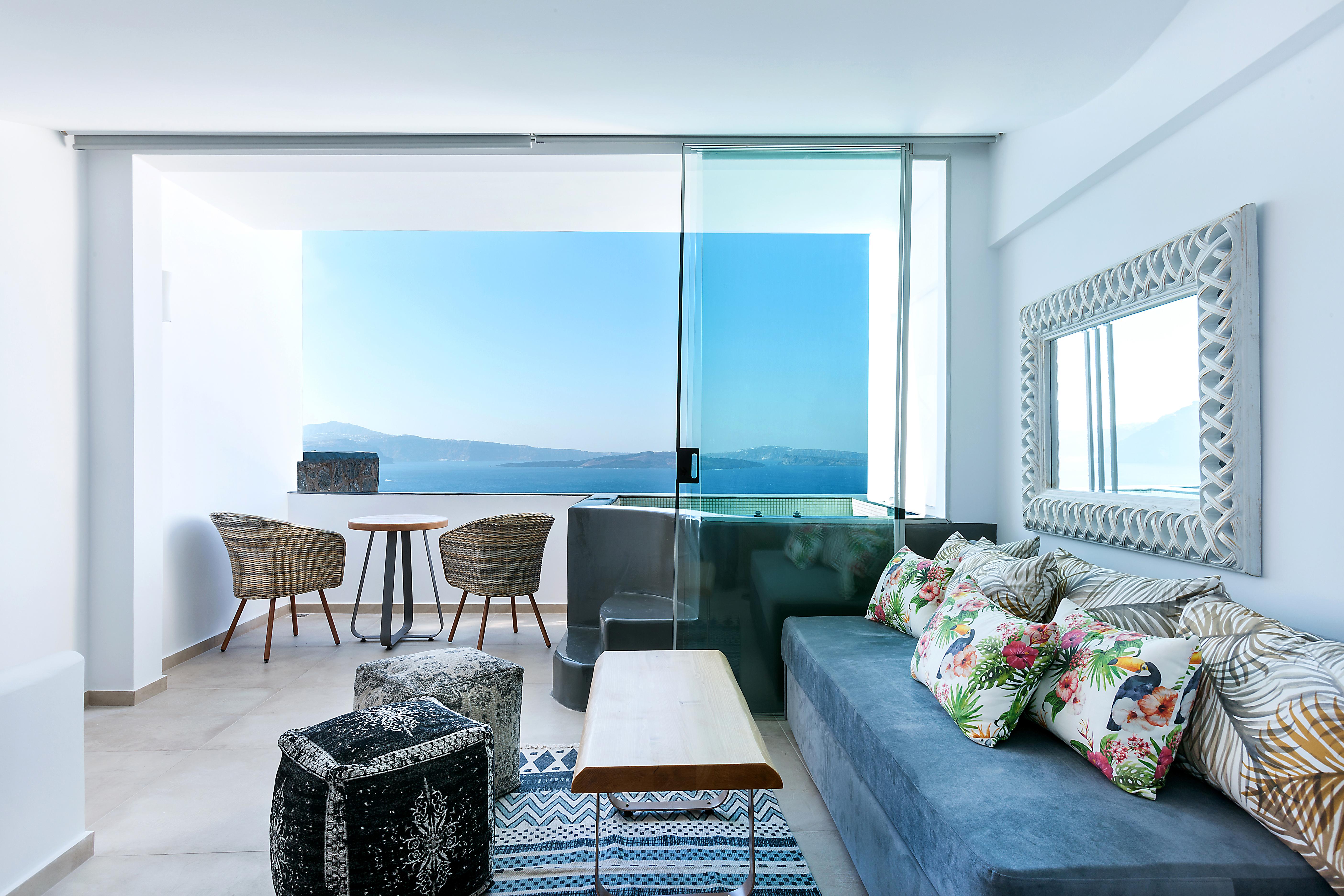 Santorini Secret Premium Hotel