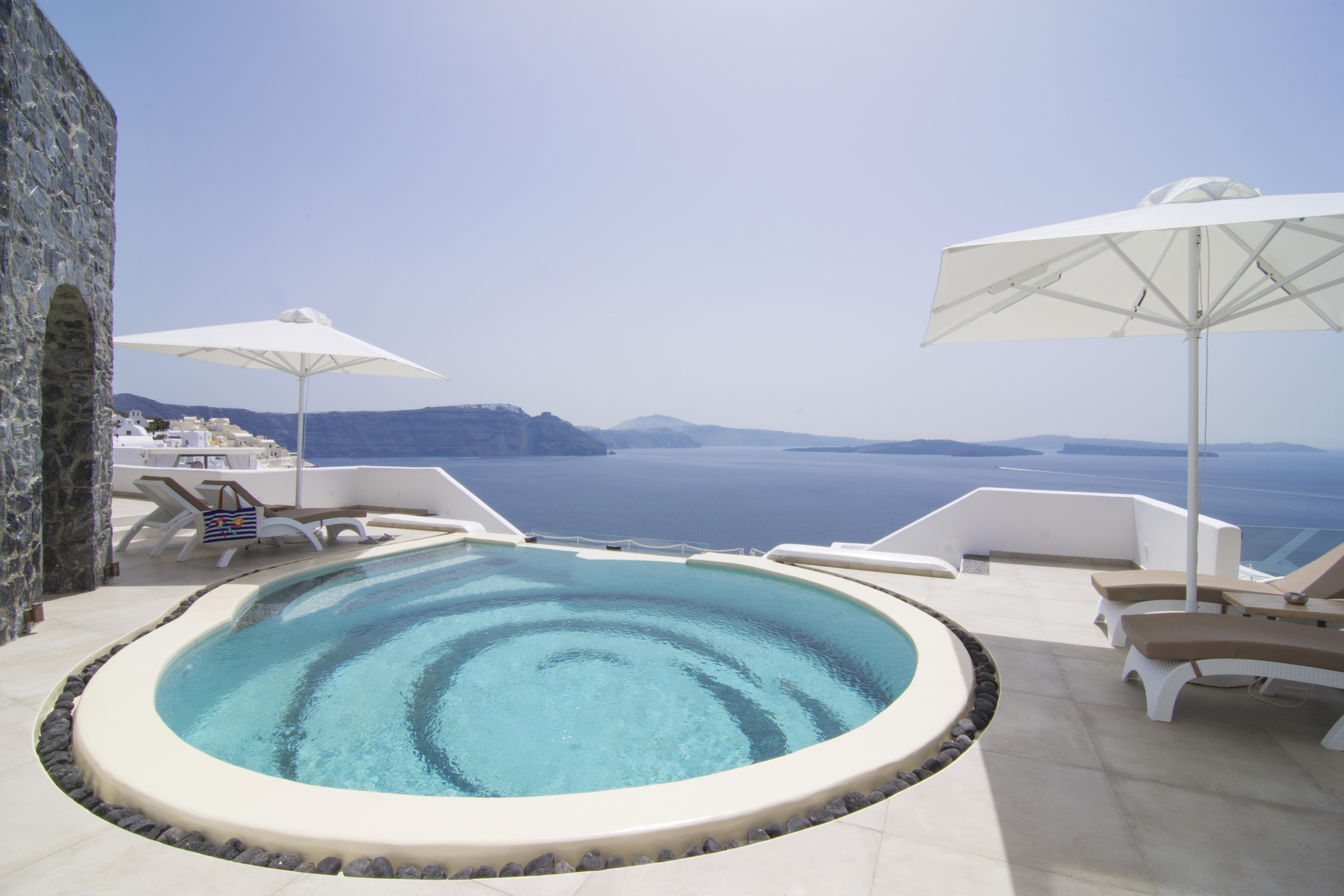 Santorini Secret Premium Hotel 4*