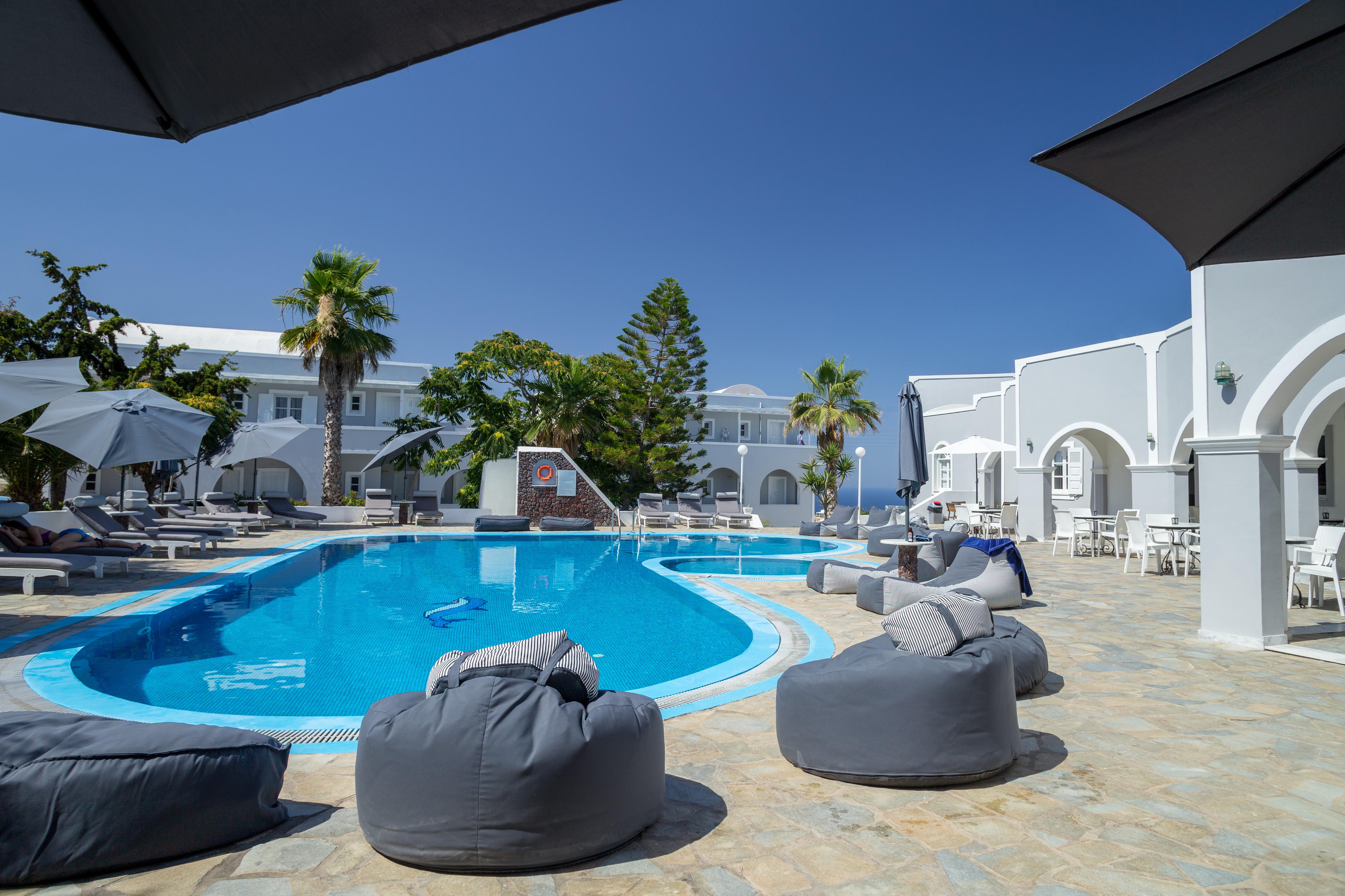 Maistros Village Hotel Karterados (Santorini)