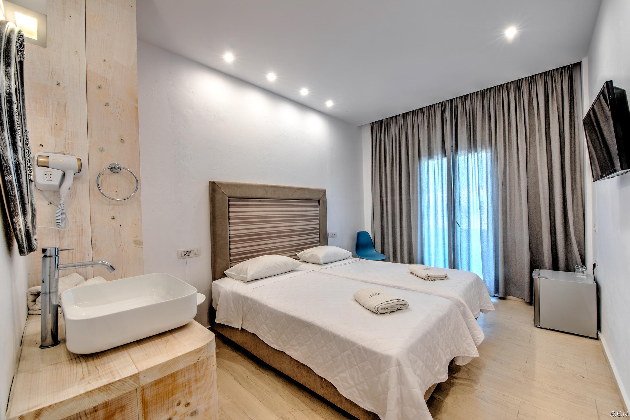 Anamar Santorini Hotel 4*