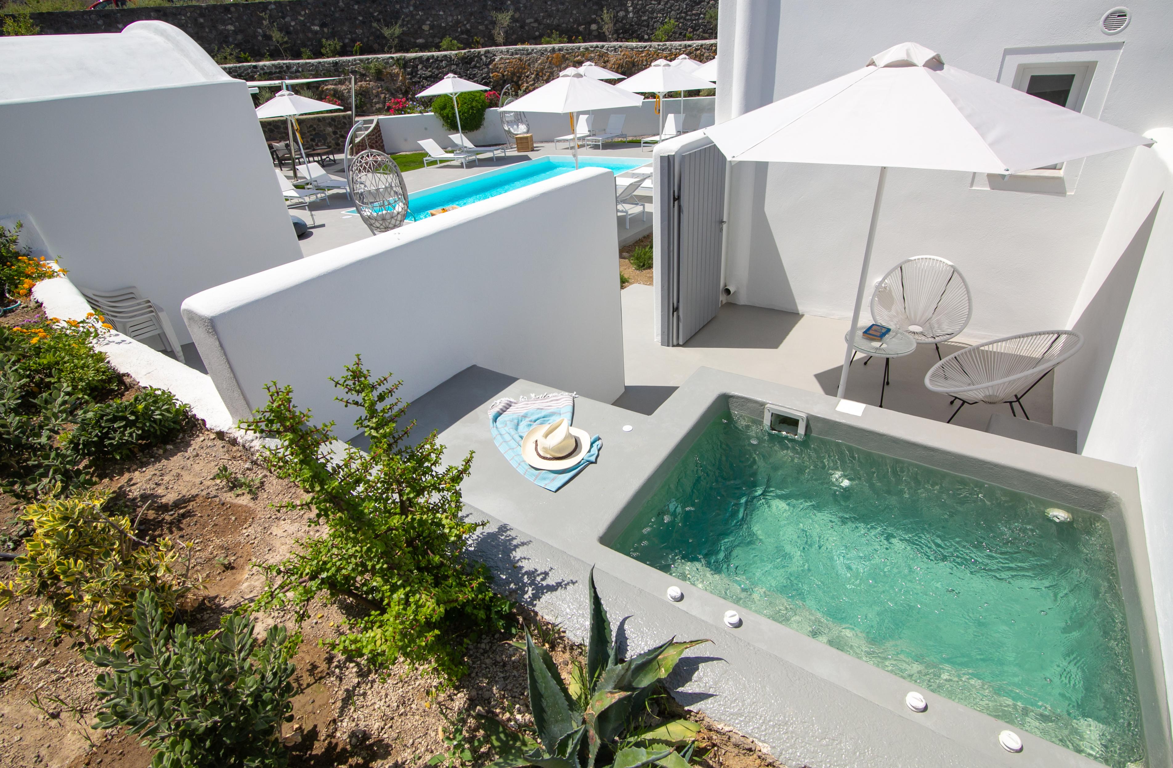 Apanomeria Boutique 3*