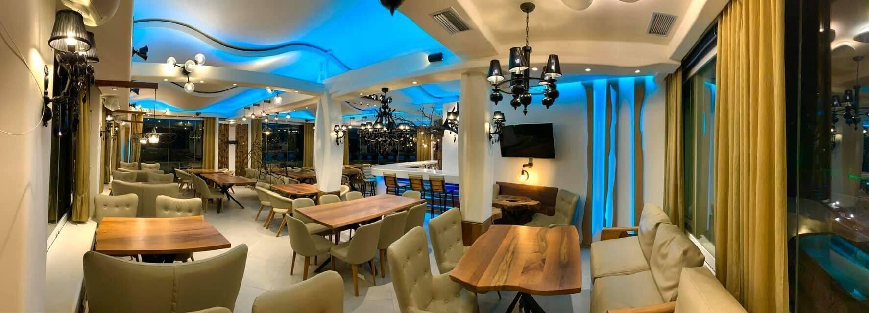 Hotel Manos
