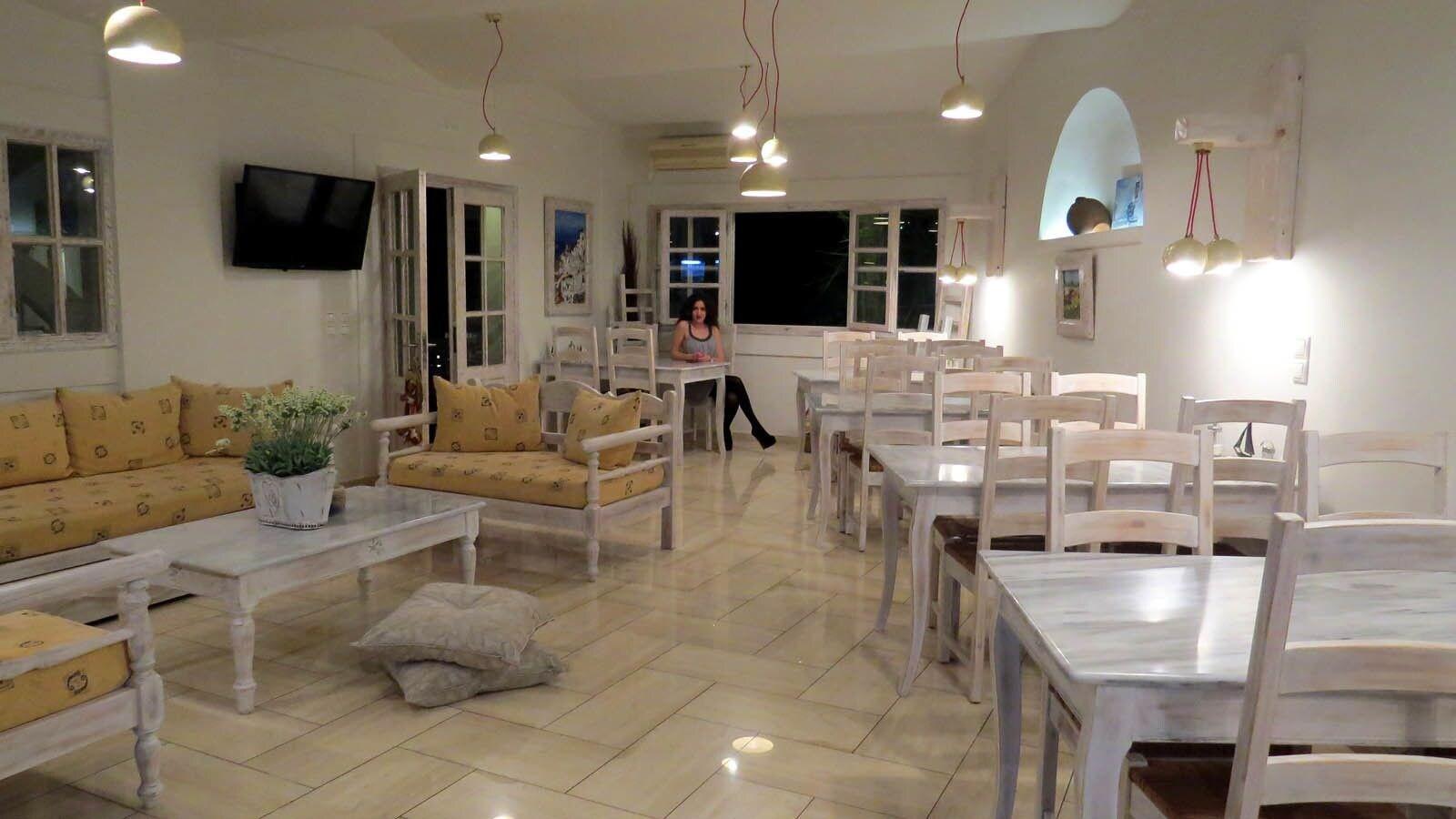 Manos 4* Karterados (Santorini)