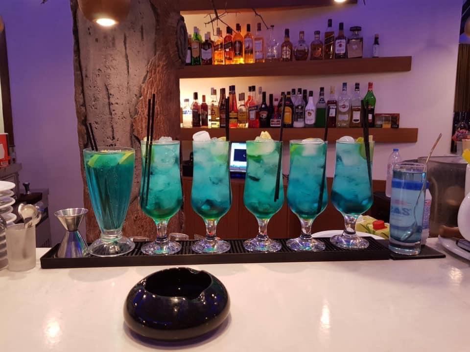 Manos 4*