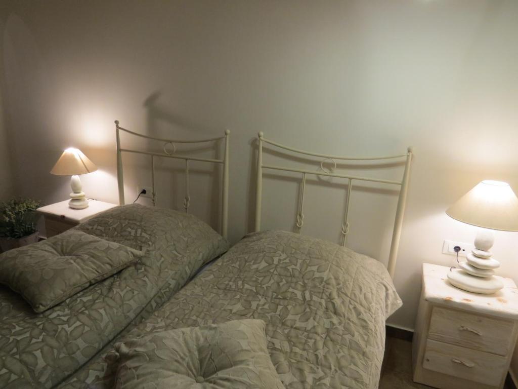 Manos Hotel 4*
