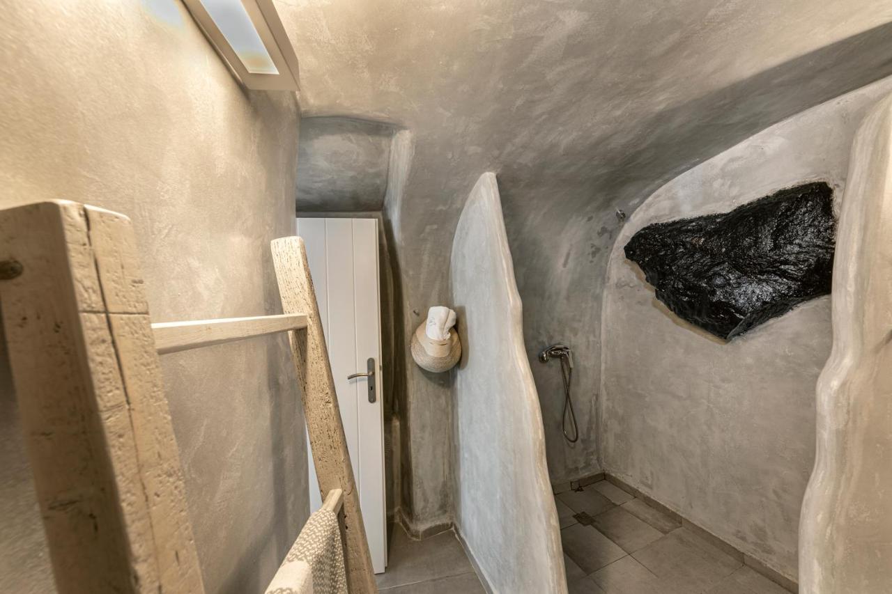 Holiday home Yposkafo Jacuzzi House