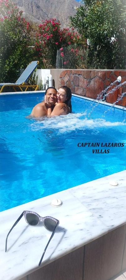 Captain Lazaros Villa: Black With Pool And Sea View * Perissa (Santorini)