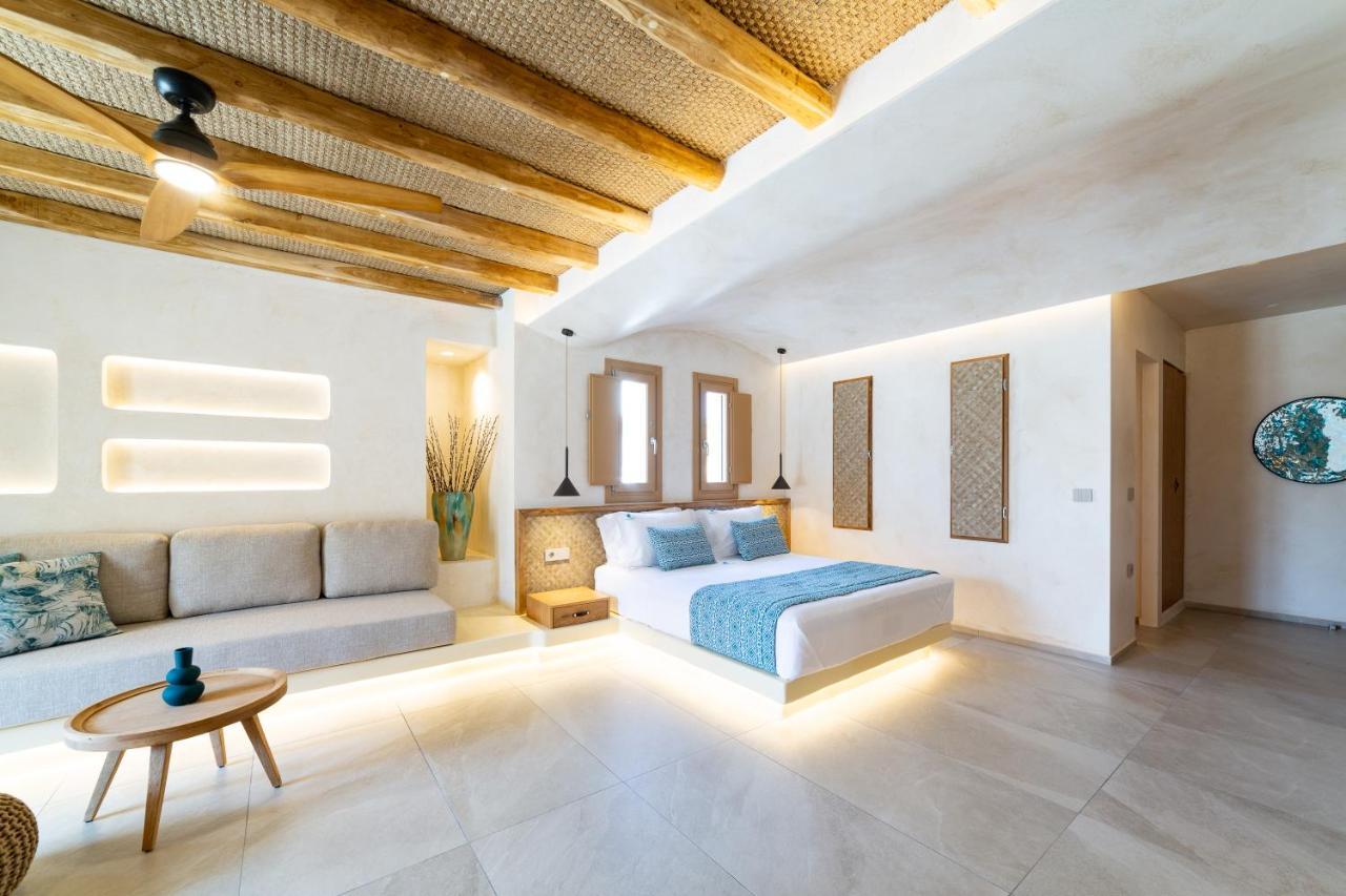 Opalia * Perissa (Santorini)