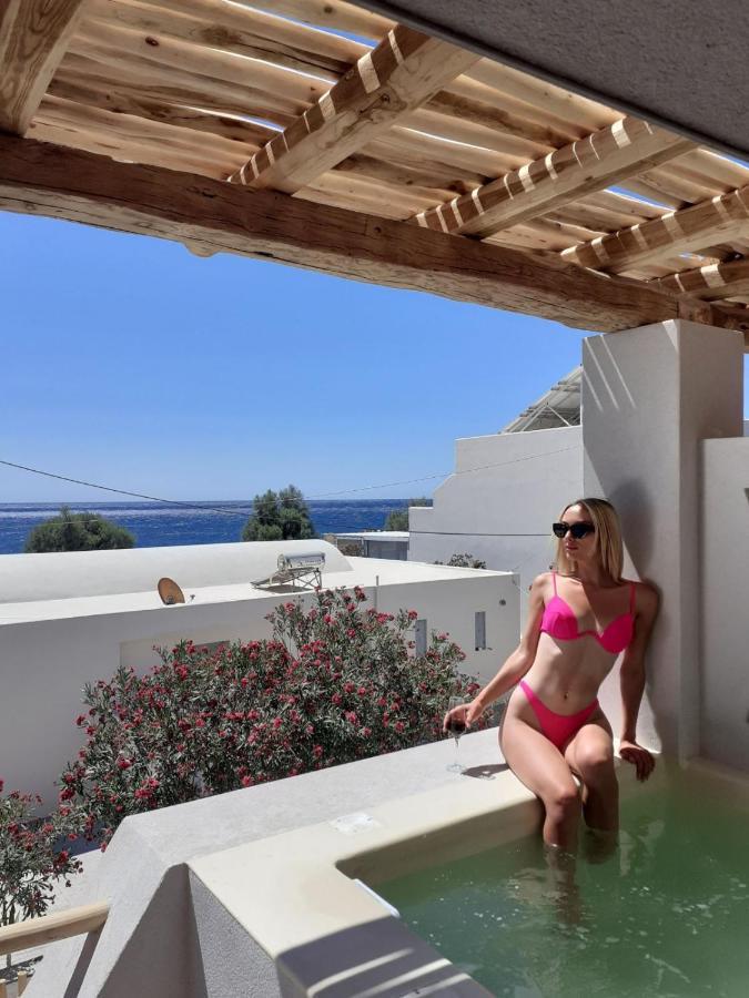 Opalia * Perissa (Santorini)