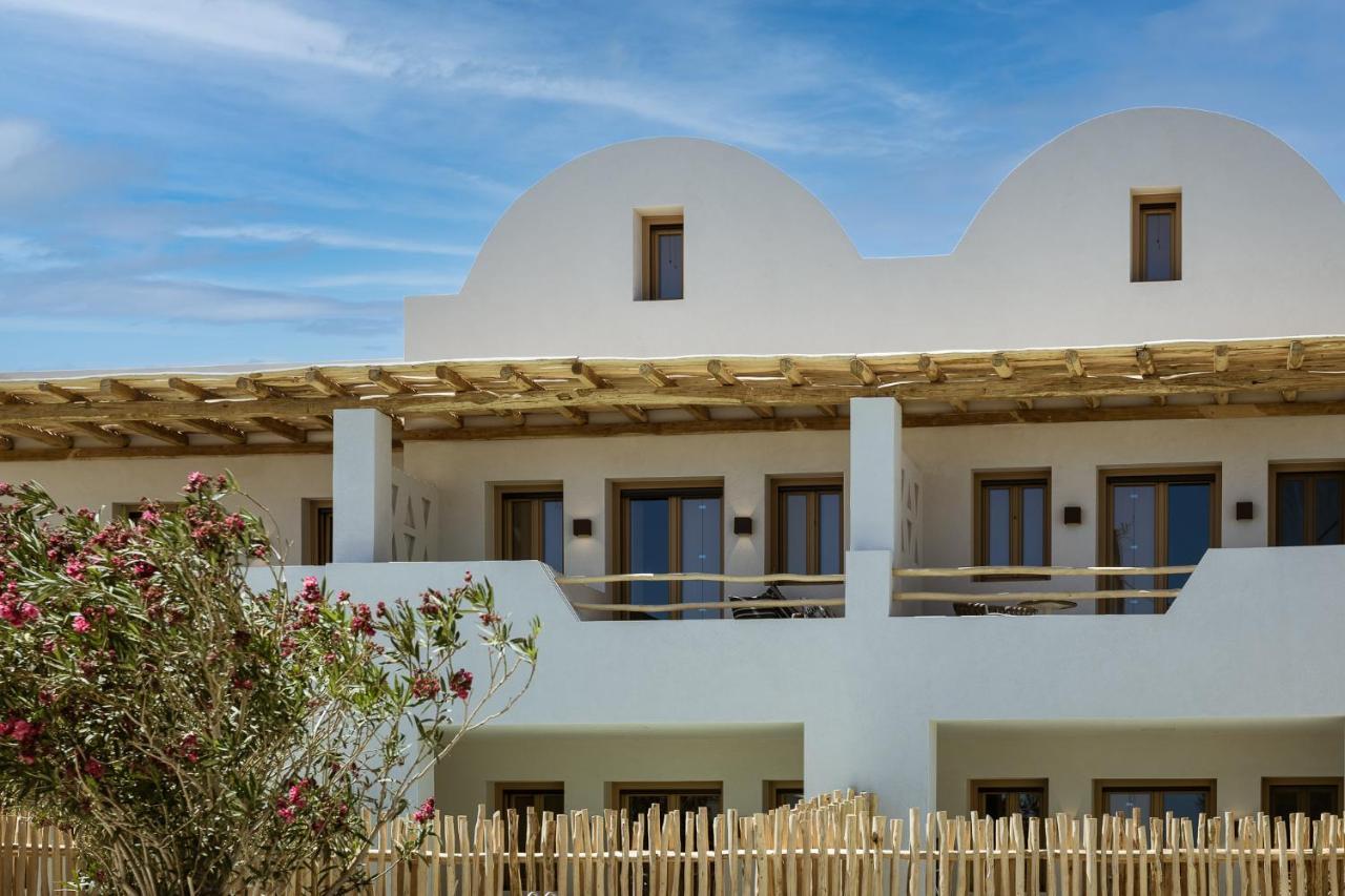 Opalia * Perissa (Santorini)