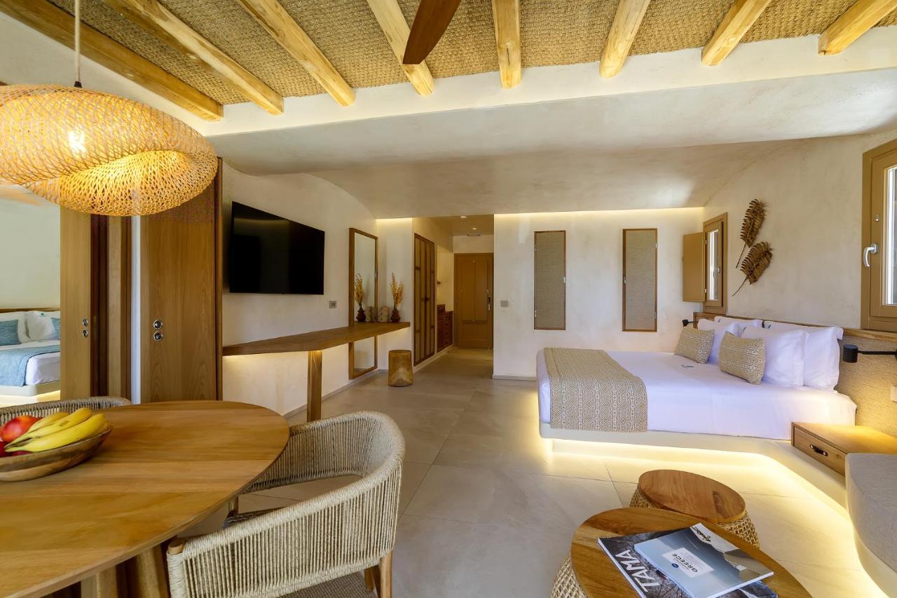 Opalia Hotel Perissa (Santorini)