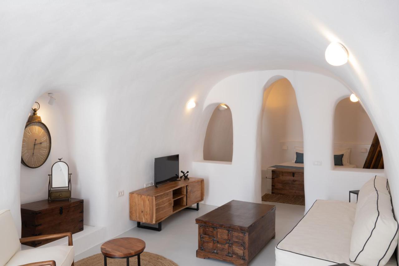 Spirit Boutique Residences 3* Oia (Santorini)