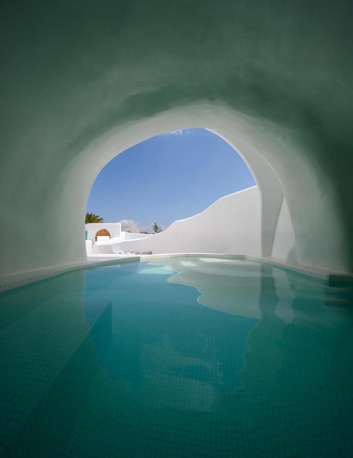 Hotel Lotus Cave *