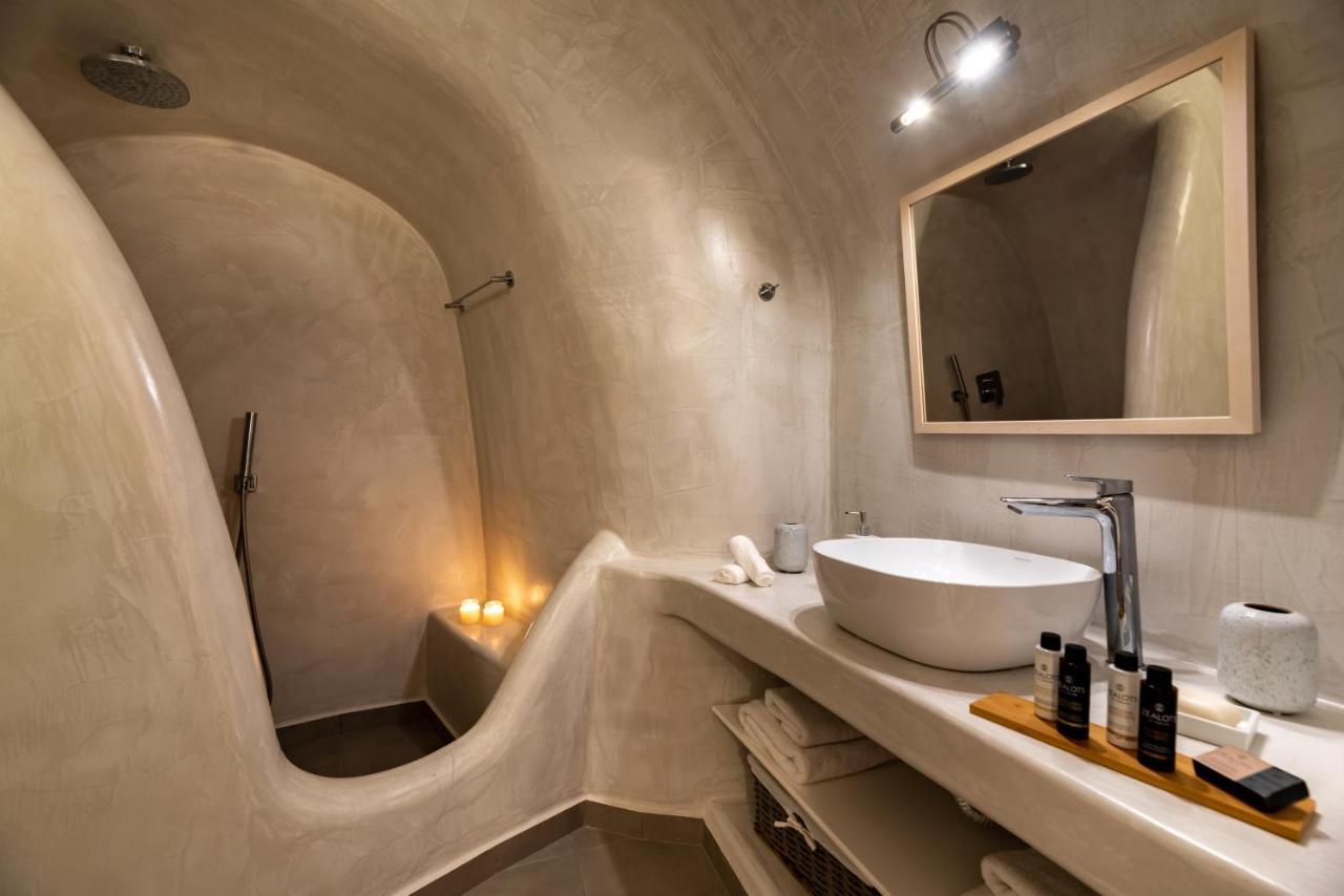 White Curves Santorini Bed & Breakfast *