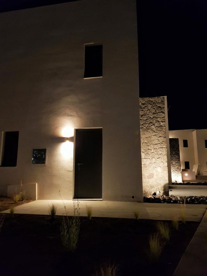Aparthotel Mylithos *