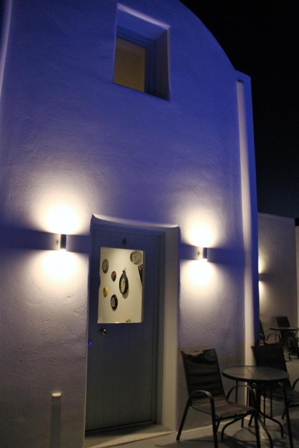 White Element Aparthotel Karterados (Santorini)