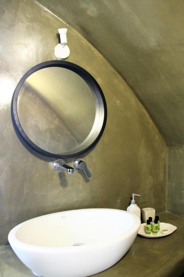 White Element Aparthotel *