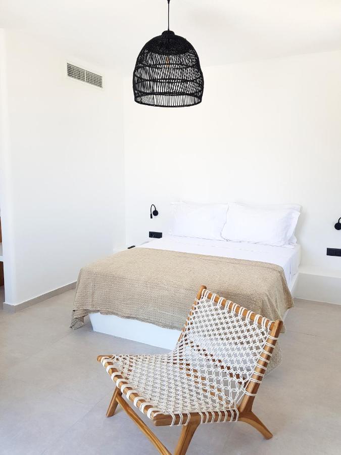 Aparthotel Mylithos Monolithos (Santorini)