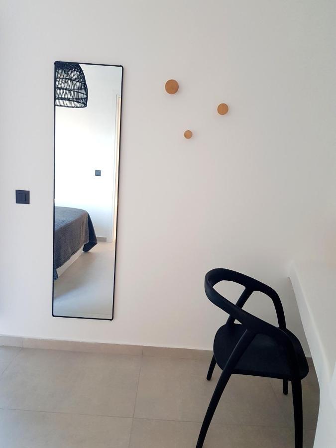 Mylithos Aparthotel Monolithos (Santorini)