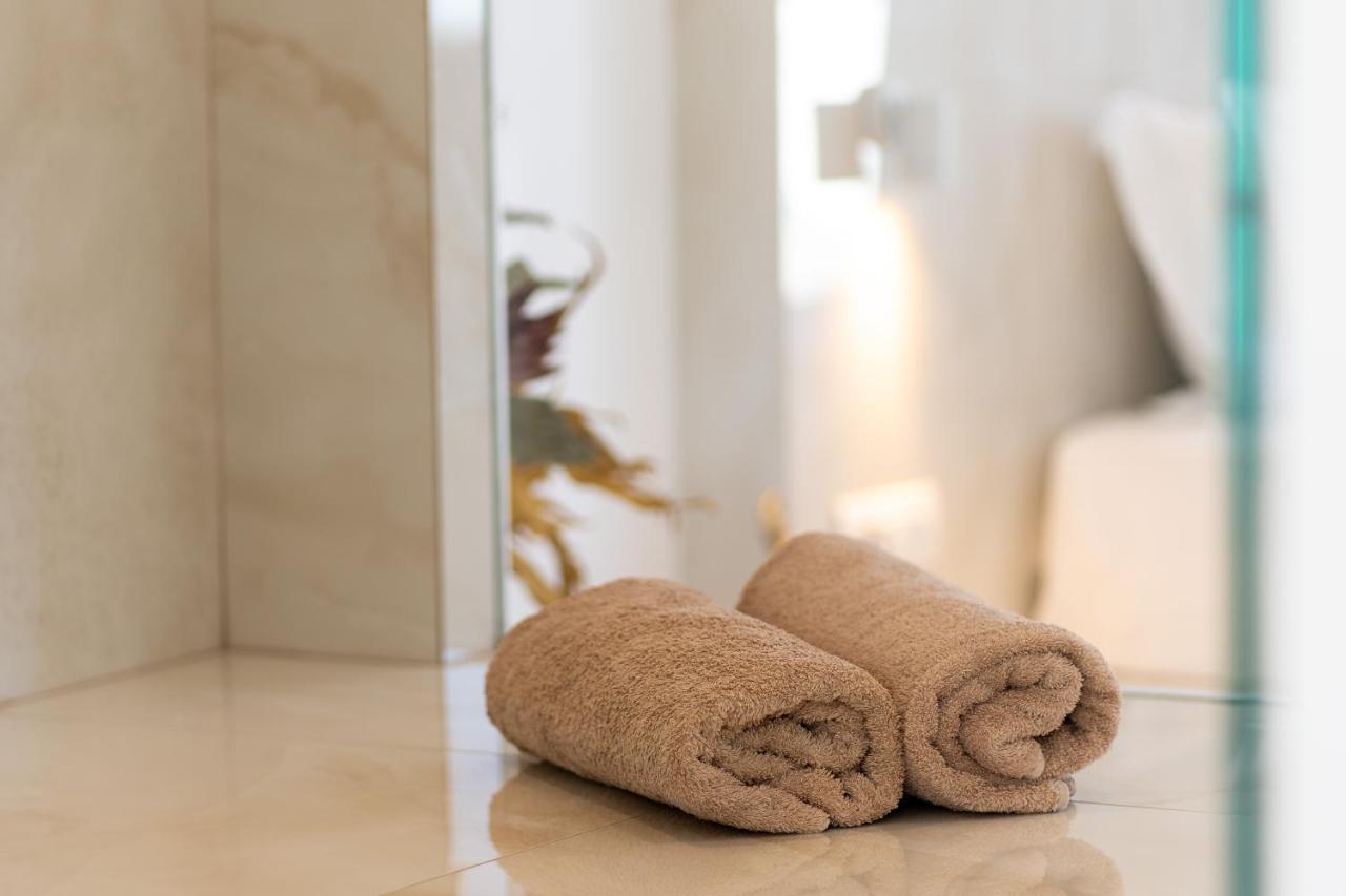 Cycladic & Hotel *