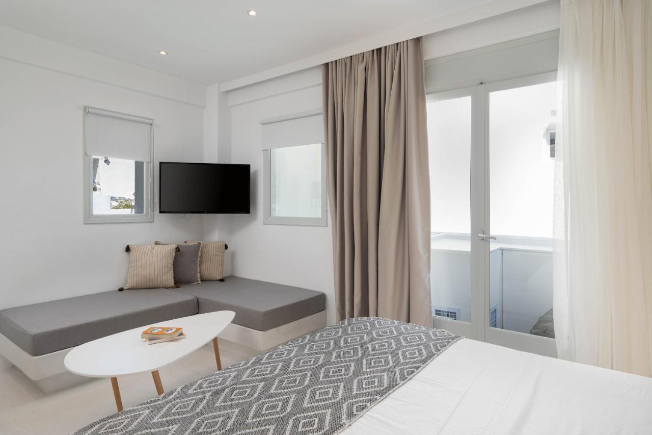Hotel Cycladic & Fira (Santorini)