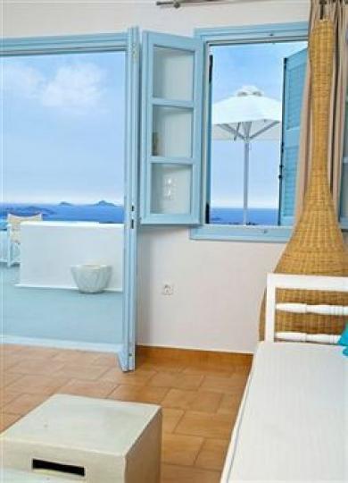 Manos Small World Hotel