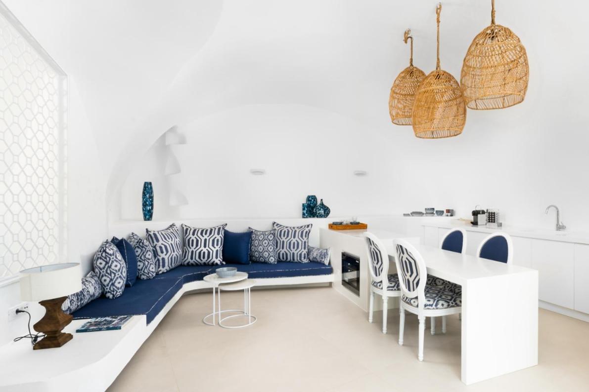 Kamini Santorini Villa