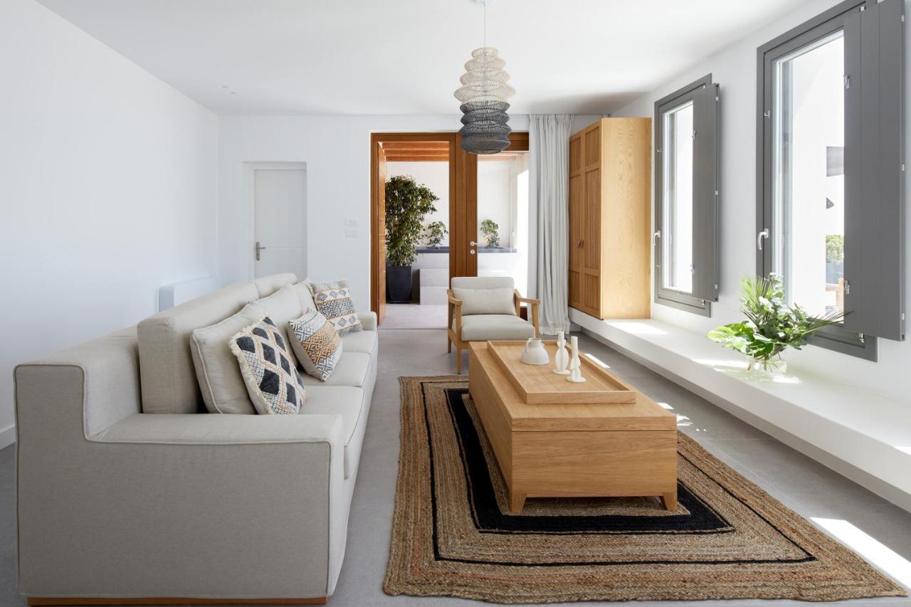 Villa Kamini Santorini Pyrgos Kallistis