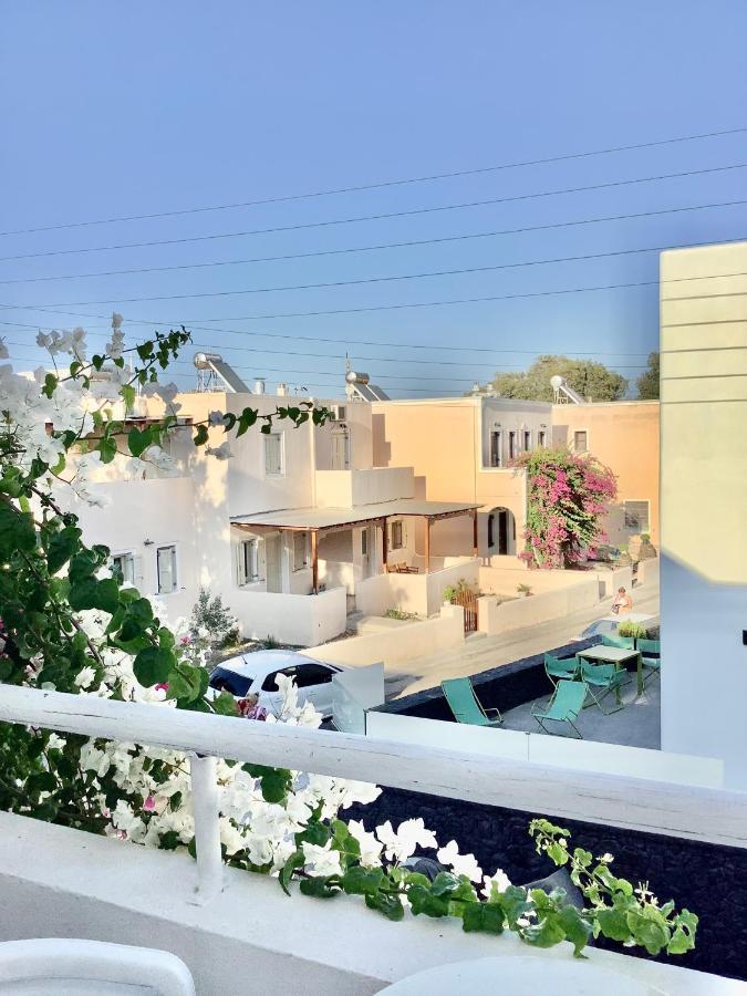 Maina Aparthotel