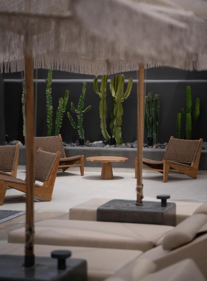 Aval Aparthotel