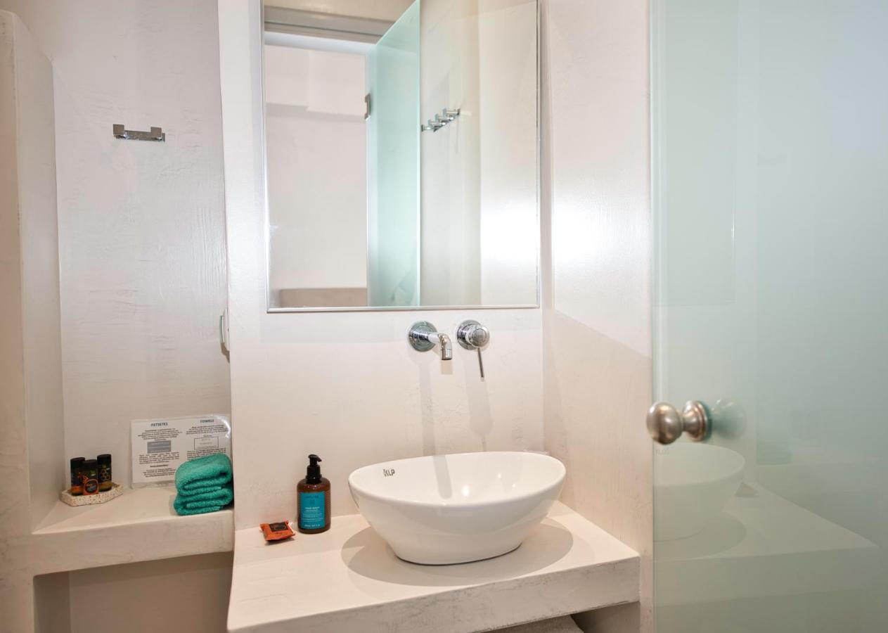 Aparthotel Anessis Fira (Santorini)