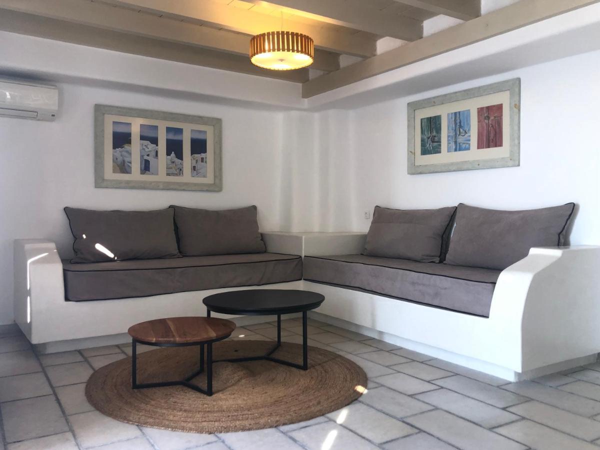 Chroma Apartment