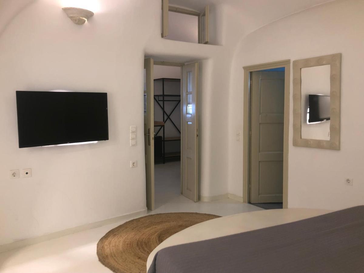 Chroma Oia (Santorini)
