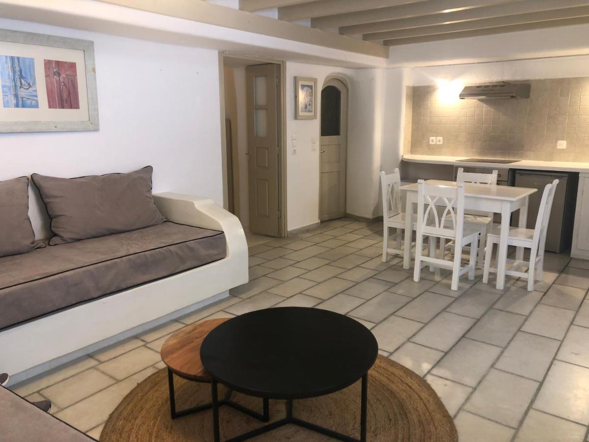 Chroma Apartment
