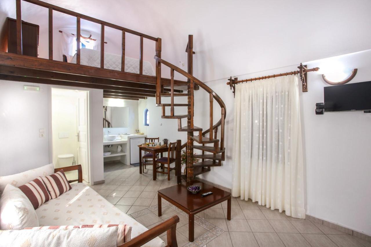 Pergeri Apartment Imerovigli (Santorini)