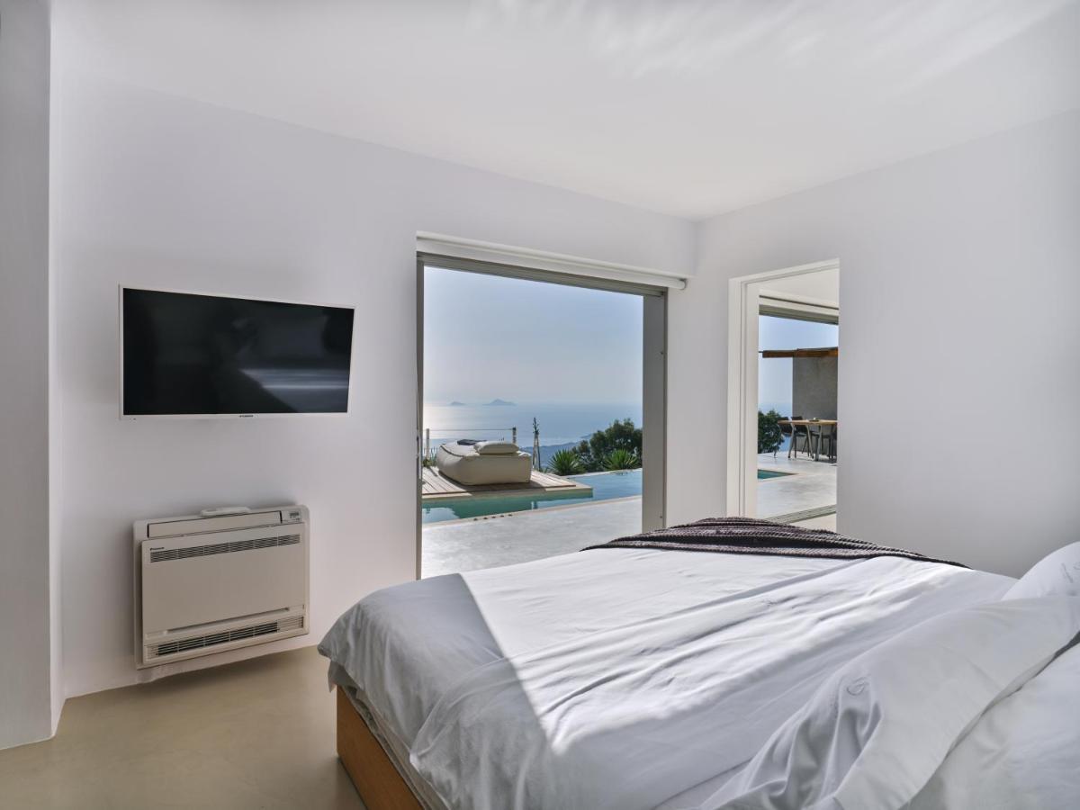 Santorini Heights Pýrgos